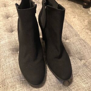 Anne Klein black boots size 8 1/2